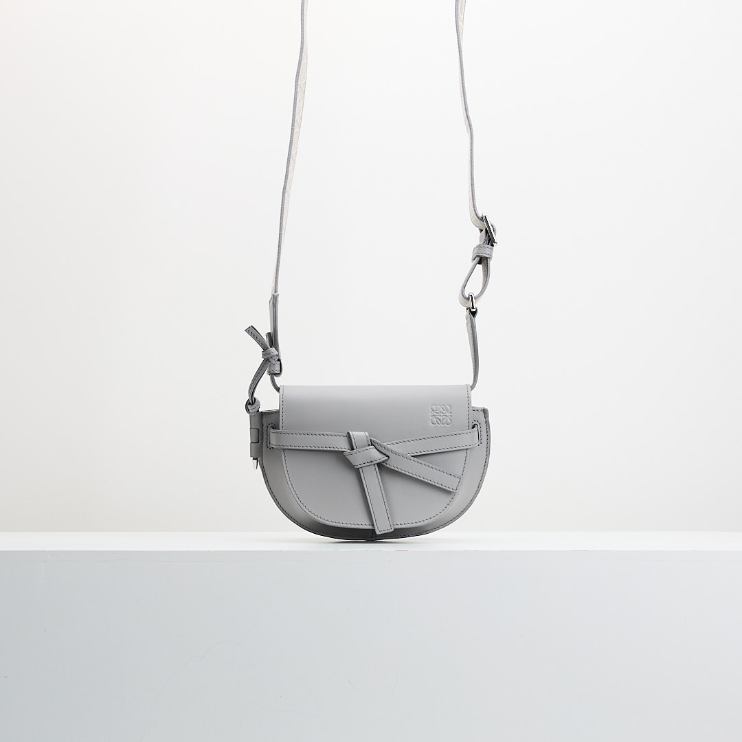 二手 Loewe Gate Mini/灰色