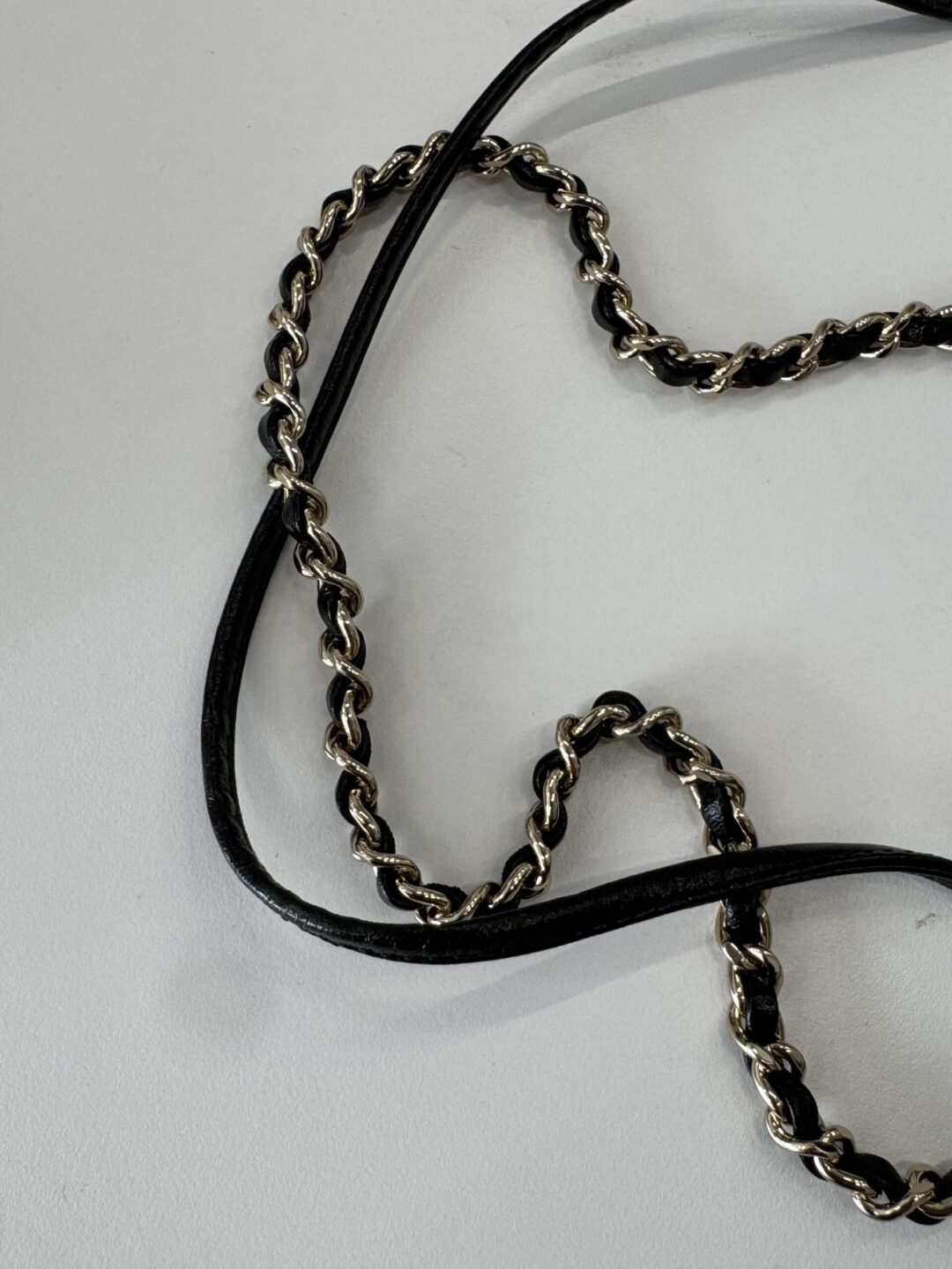 二手 Chanel 31bag mini 黑金：圖片 19