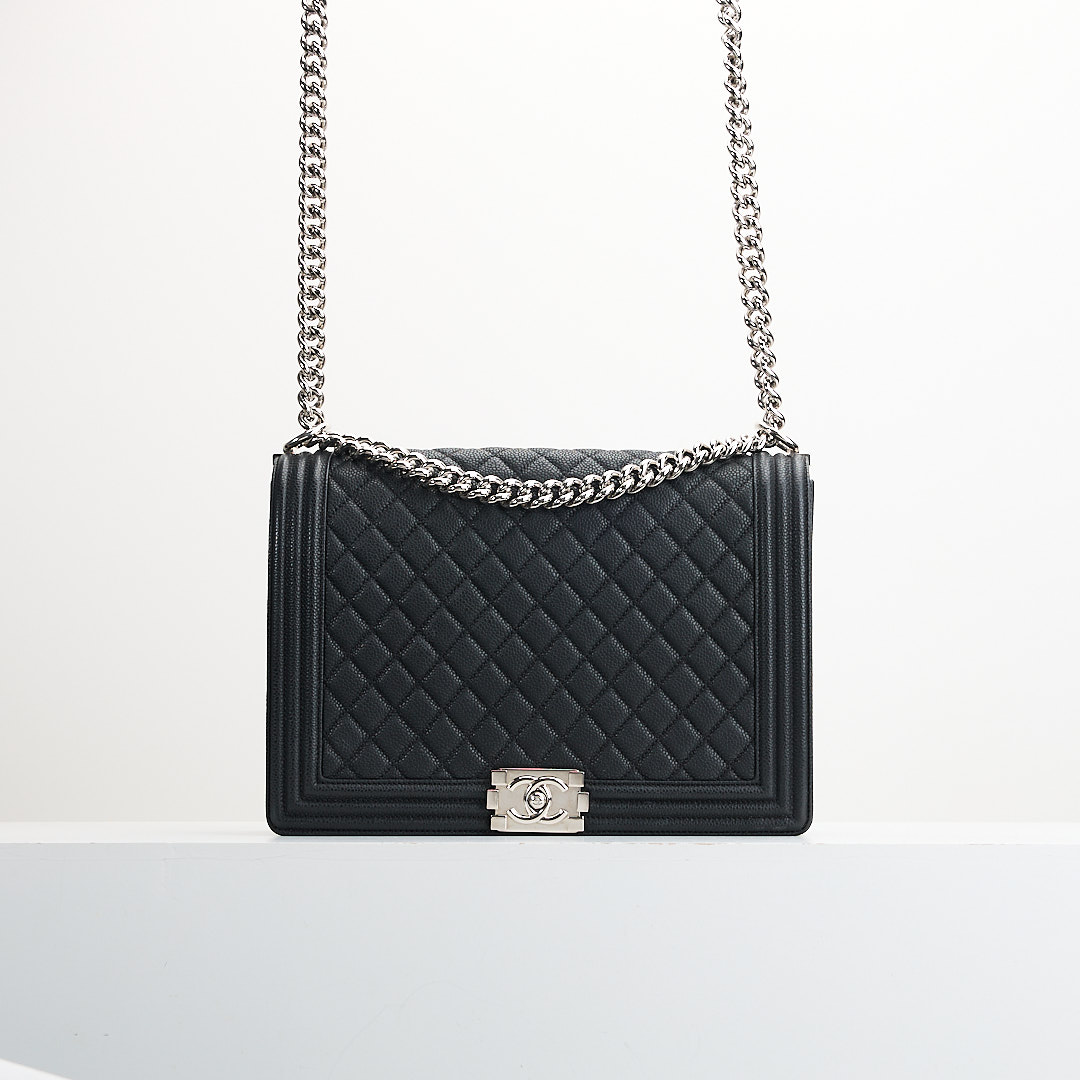 二手Chanel Boy28黑銀牛
