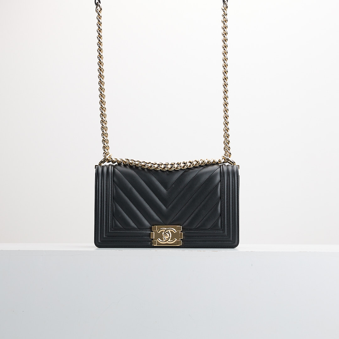 二手Chanel Boy 25 黑金牛山形紋