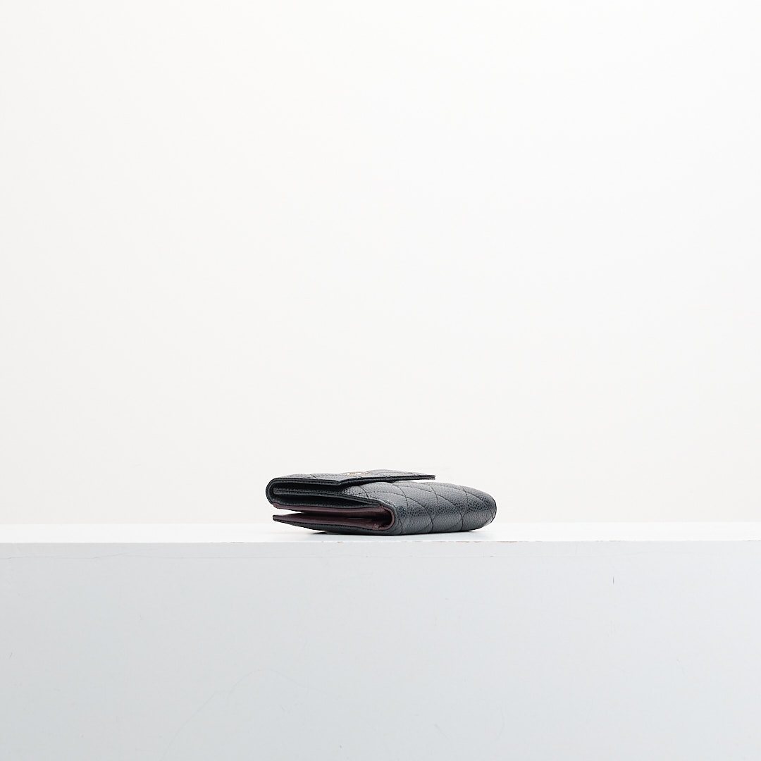 二手Chanel 兩折短夾/黑金牛 :圖片 4