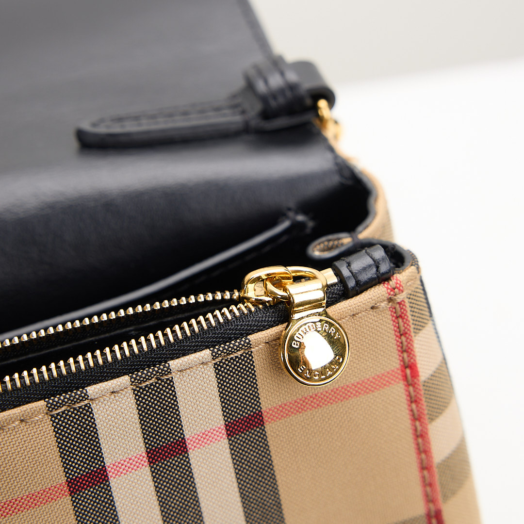 二手Burberry note 格紋斜背包:圖片 23