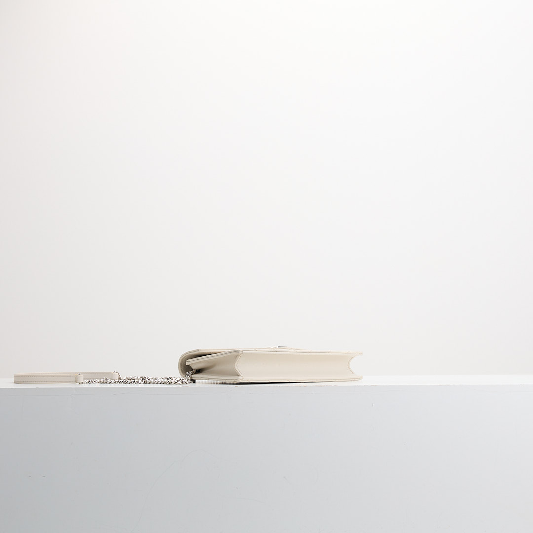 二手 YSL woc 小款信封包/白色銀扣:圖片 4