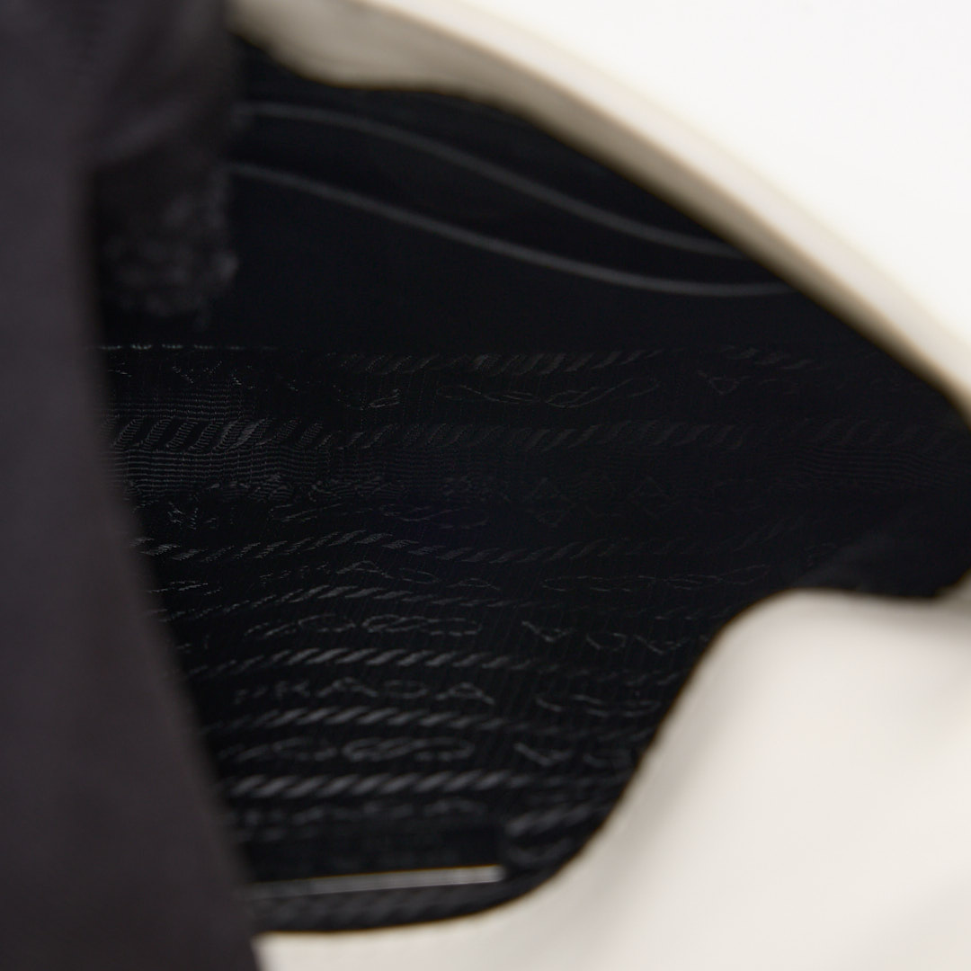 二手Prada cleo mini 白色/亮面牛皮 :圖片 21