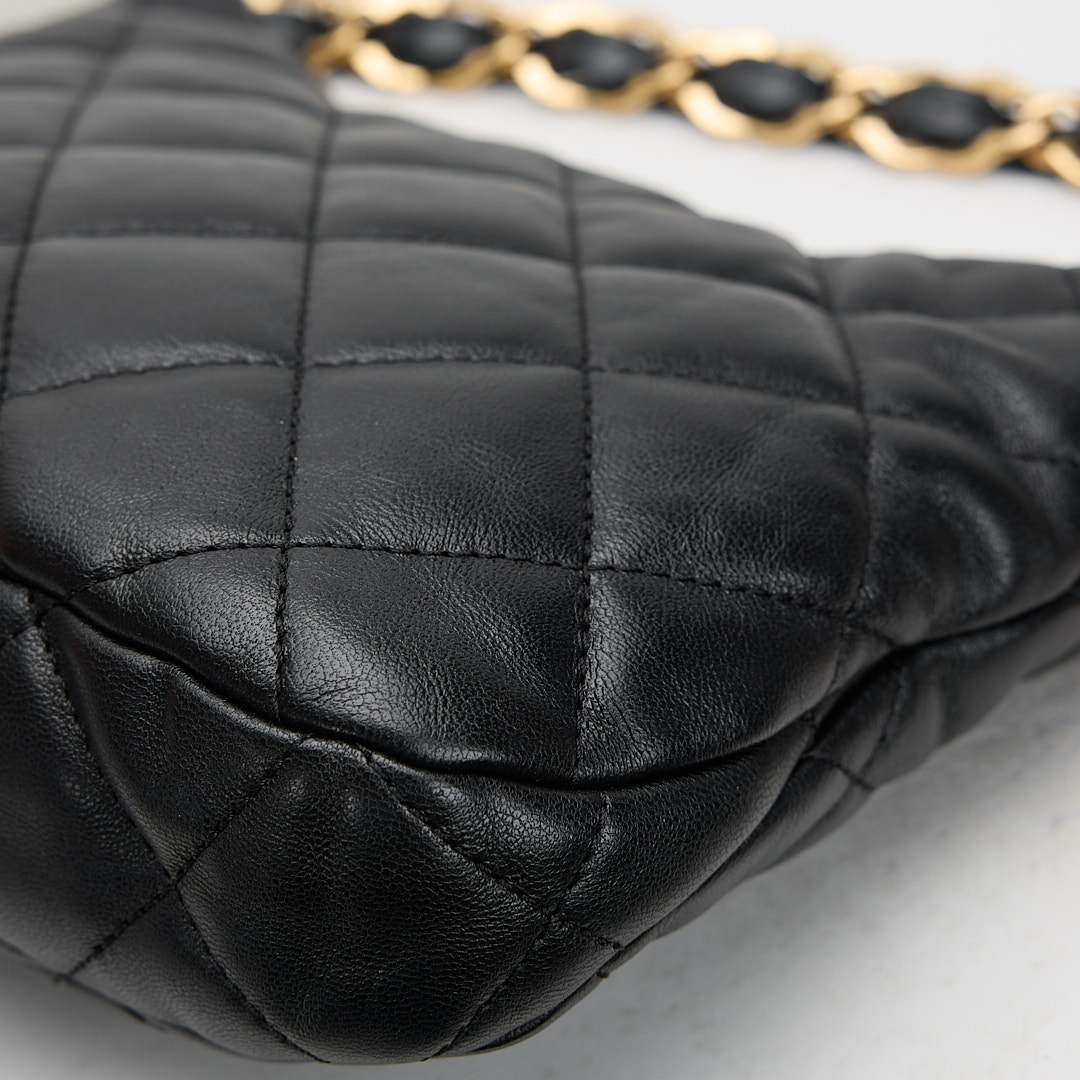 二手 Chanel 22k hobo 腋下包/黑色復古金:圖片 14