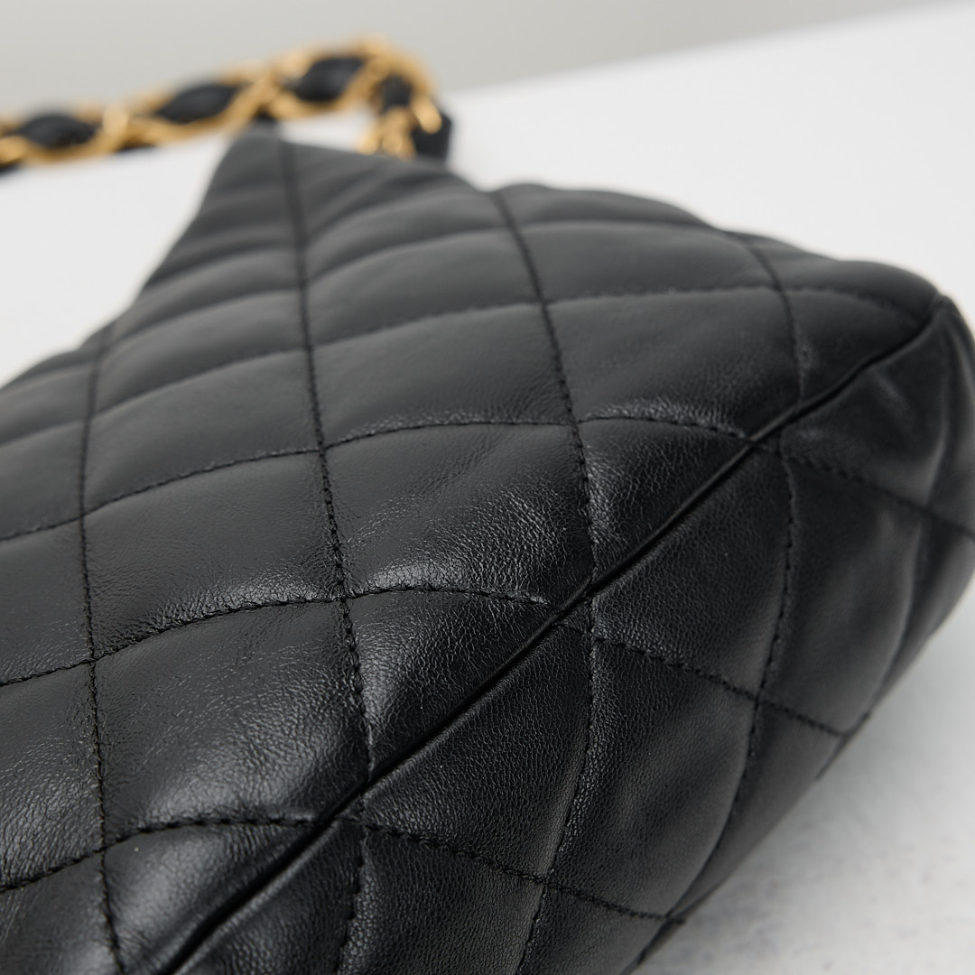 二手 Chanel 22k hobo 腋下包/黑色復古金:圖片 15