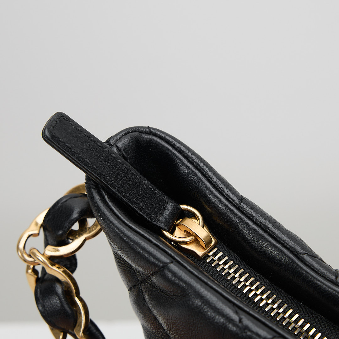 二手 Chanel 22k hobo 腋下包/黑色復古金:圖片 18