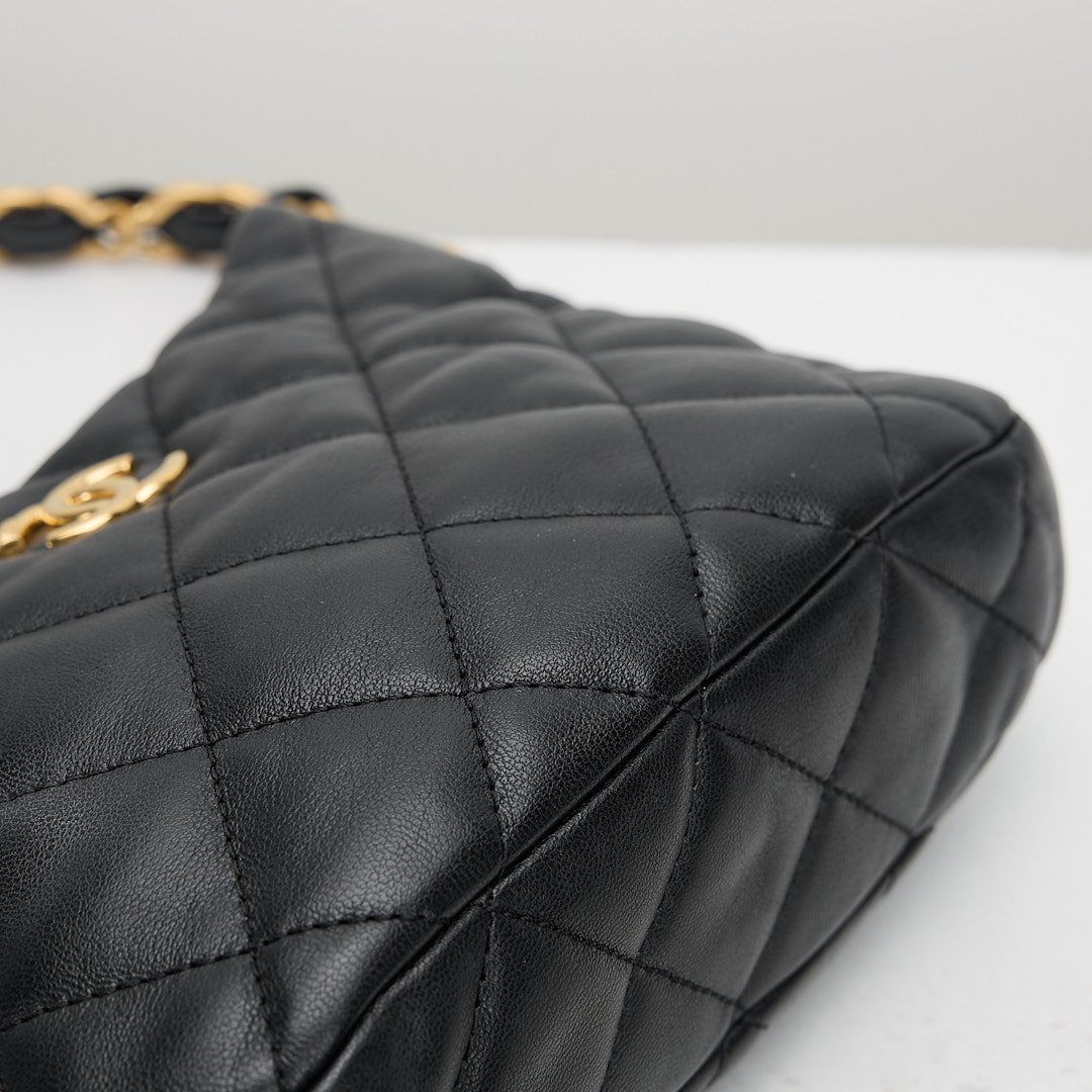 二手 Chanel 22k hobo 腋下包/黑色復古金:圖片 9