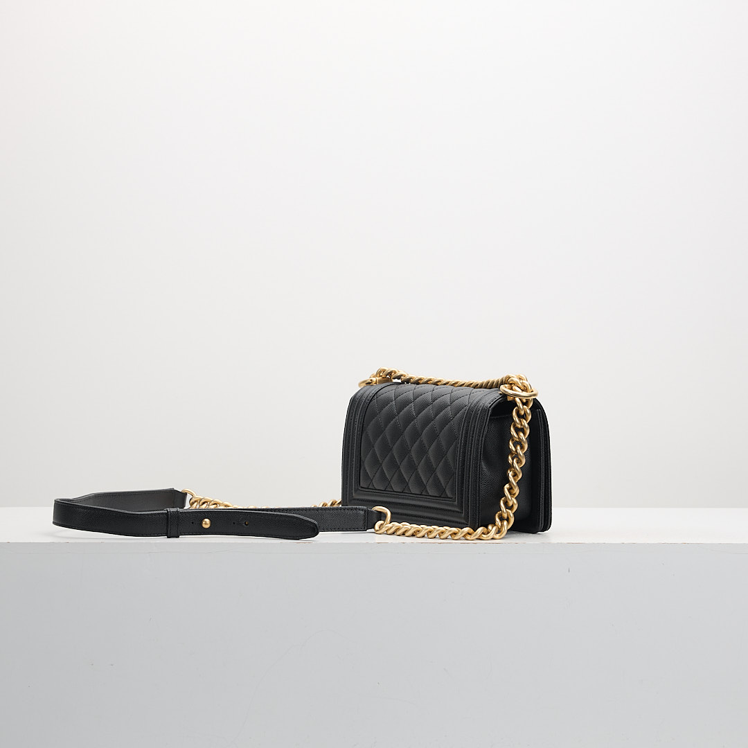 二手 Chanel Boy20黑金牛:圖片 2