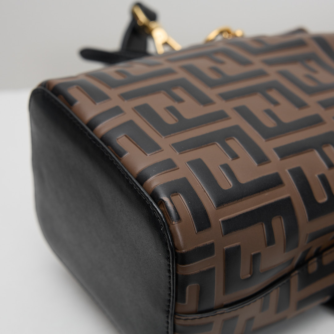 二手 Fendi mini老花水桶包:圖片 12