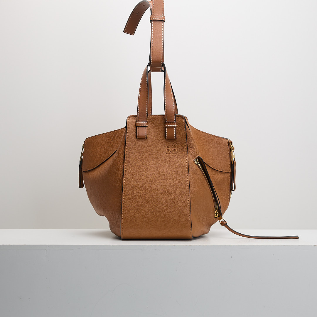 二手 Loewe Hammock 小號吊床包 淺焦糖色