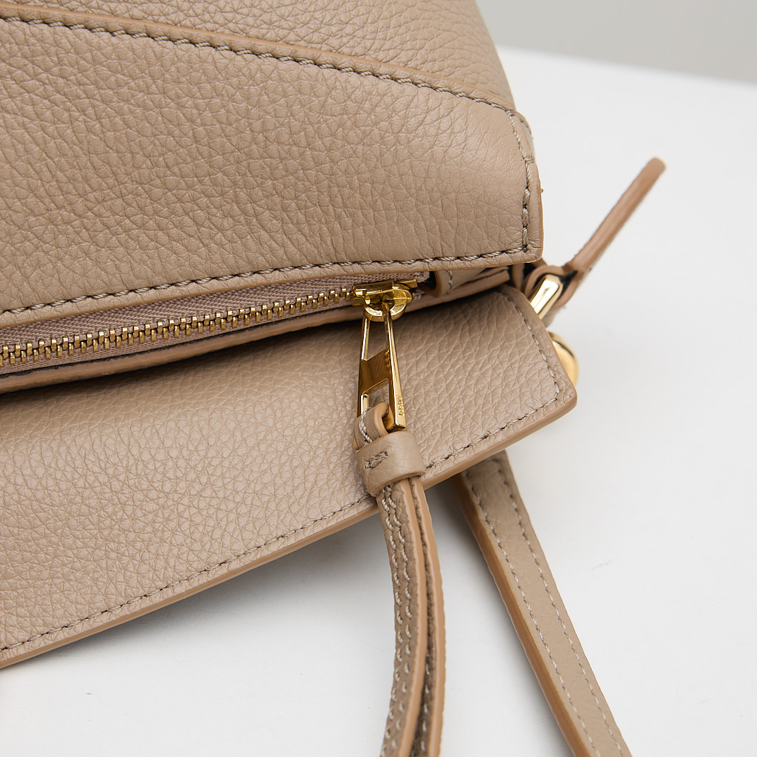 二手 Loewe puzzle mini edge 新款沙色:圖片 11