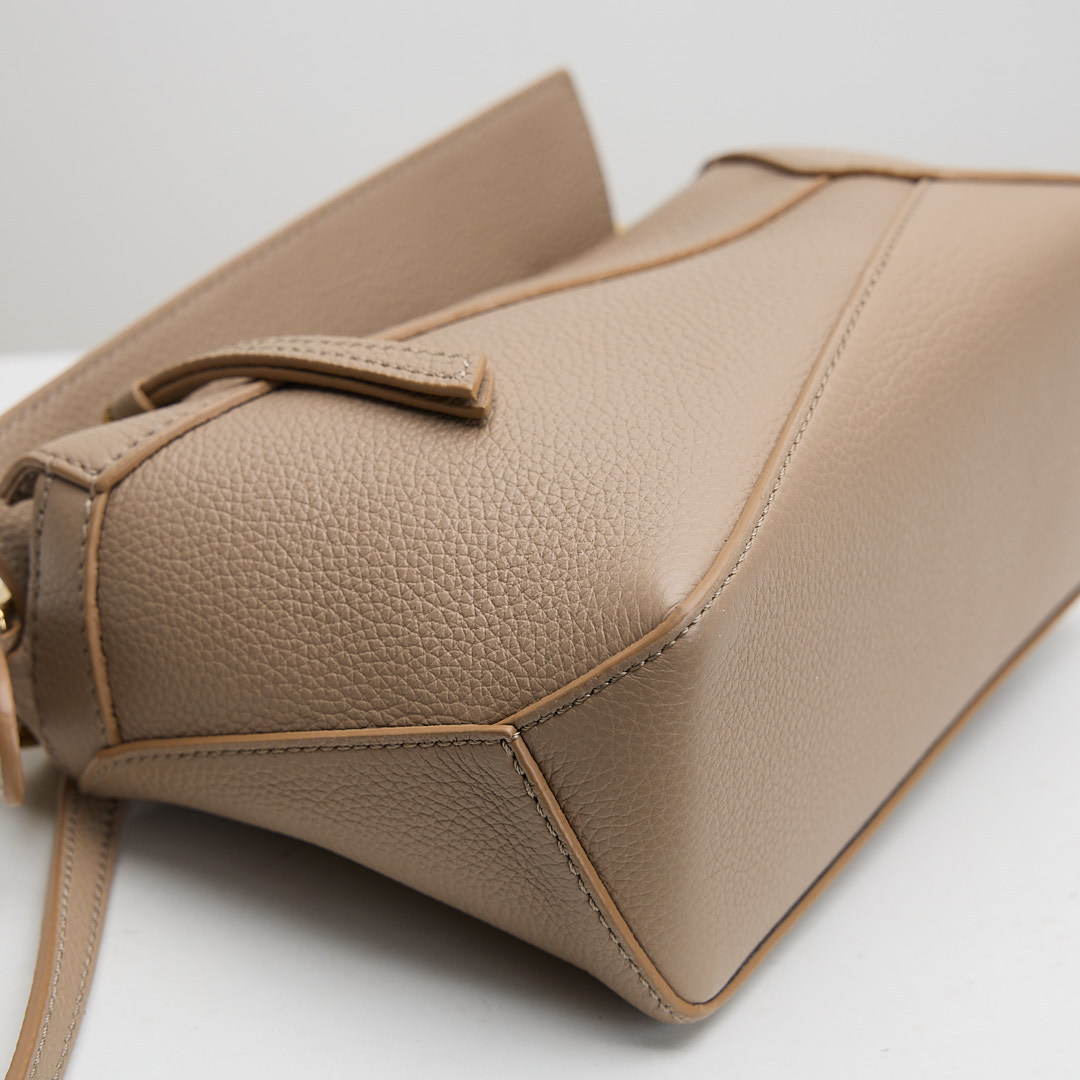 二手 Loewe puzzle mini edge 新款沙色:圖片 4
