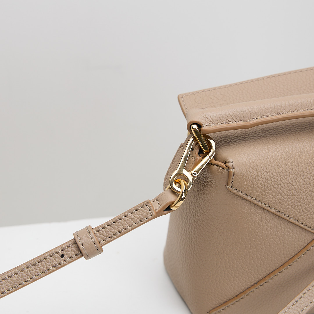 二手 Loewe puzzle mini edge 新款沙色:圖片 8